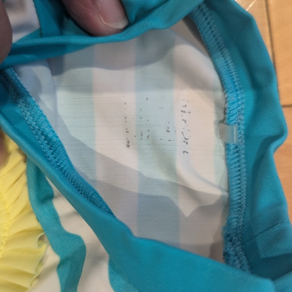 3/15$ Kids Swim Set with Heart Design - Blue and Yellow - Picture 5 of 5